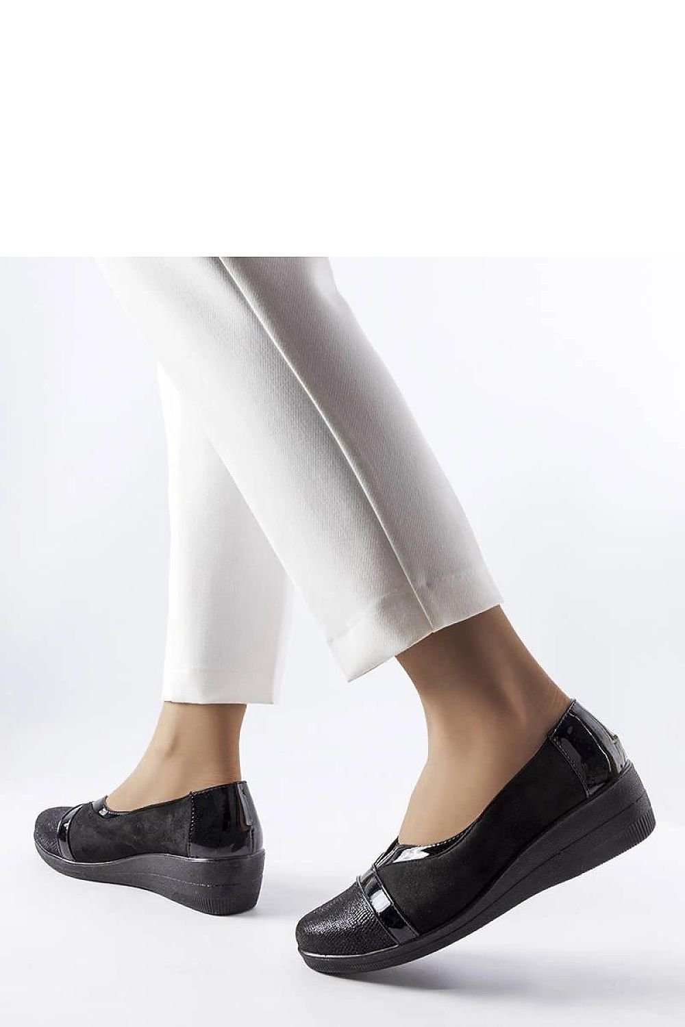  Low Shoes model 207067 Solea 
