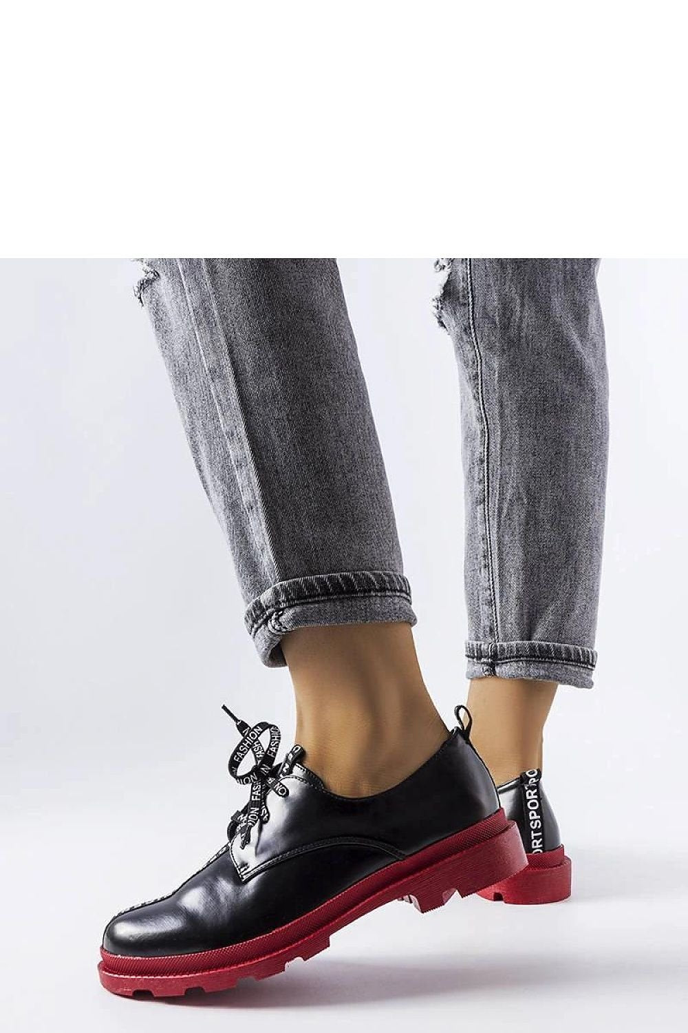  Low Shoes model 207080 Solea 